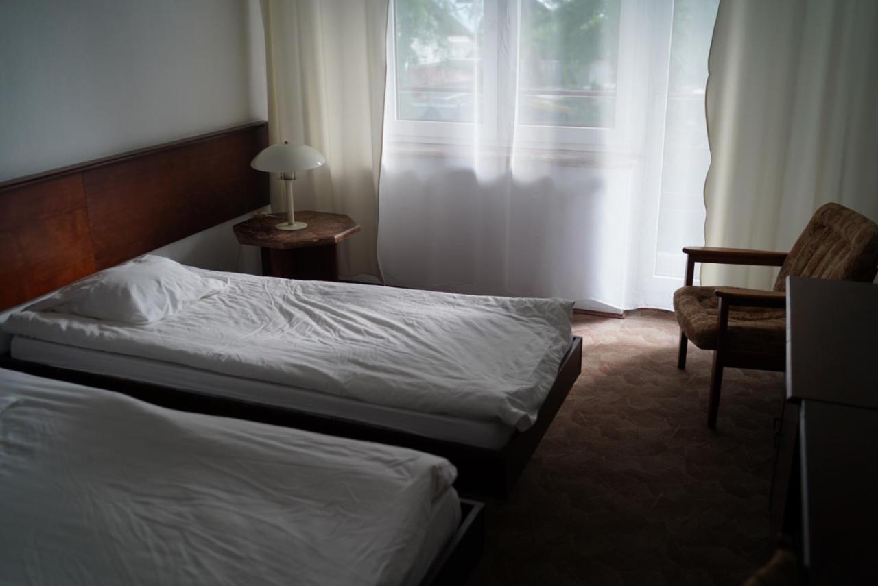Hotel يوراتا المظهر الخارجي الصورة
